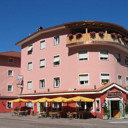 Hotel Victory Taio Buitenkant foto
