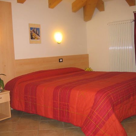 Hotel Victory Taio Buitenkant foto