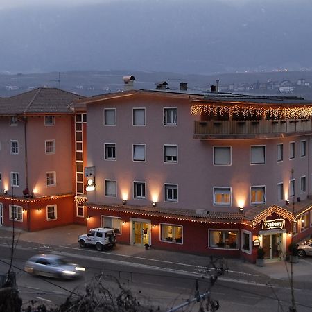 Hotel Victory Taio Buitenkant foto