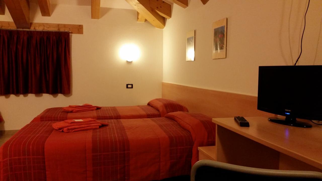 Hotel Victory Taio Buitenkant foto
